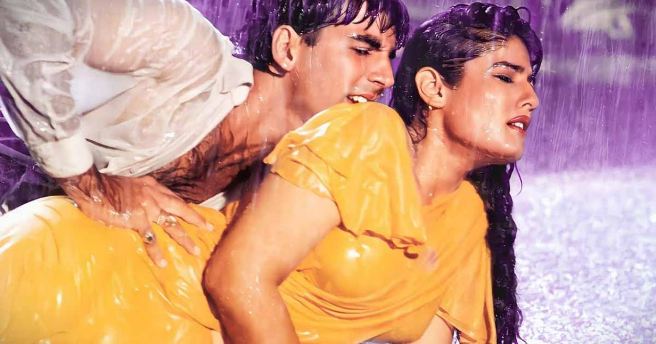 5. Mohra
The song 'Tip Tip Barsa Pani' featuring Akshay Kumar and Raveena Tandon is an unforgettable flirtatious rainy day song. The combination of rain, lyrics, and the chemistry between the couple creates a magical atmosphere, making it the perfect romantic rain song
